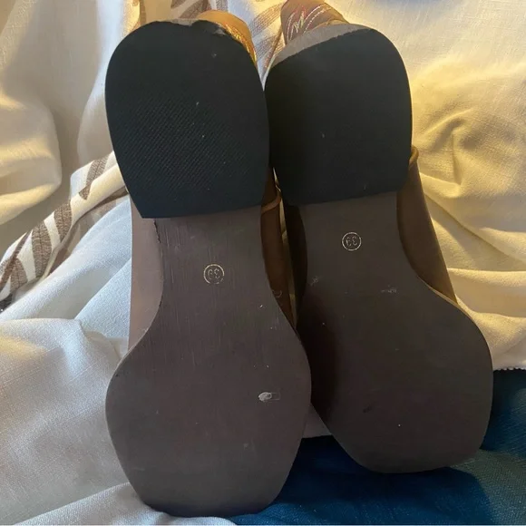 Brown Western Cowboy Boots with Pink Stitching - Picture 3 of 5